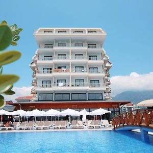 Sey Beach Hotel&Spa